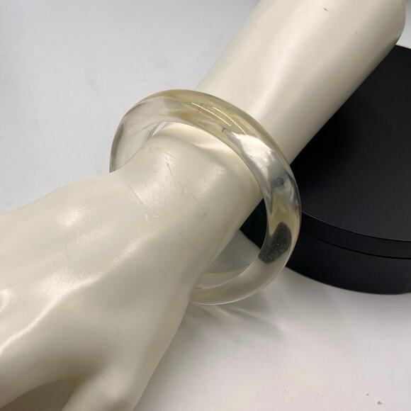 Lucite Vintage 1950's Chunky Waved Curved Mid Century Bangle Bracelet - Picture 3 of 8